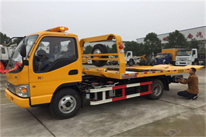 展览路哪里有拖车服务